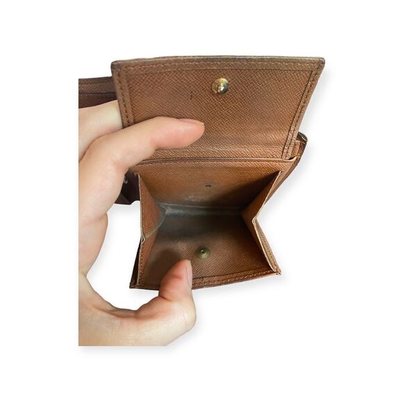 Authentic Louis Vuitton Men's Marco Monogram Bifold Slim Wallet - Picture 7 of 12